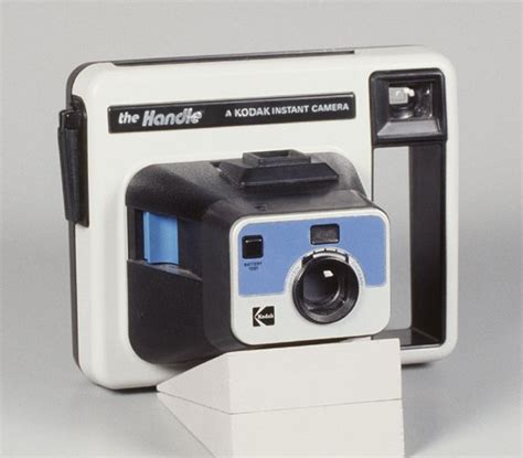 THE HANDLE KODAK INSTANT CAMERA Vintage