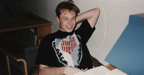 Elon Musk’s Ex is Selling Photos of Him from His College Days | PetaPixel