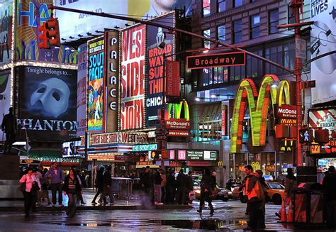 Broadway: Times Square at night | View this at a larger size… | Flickr ...