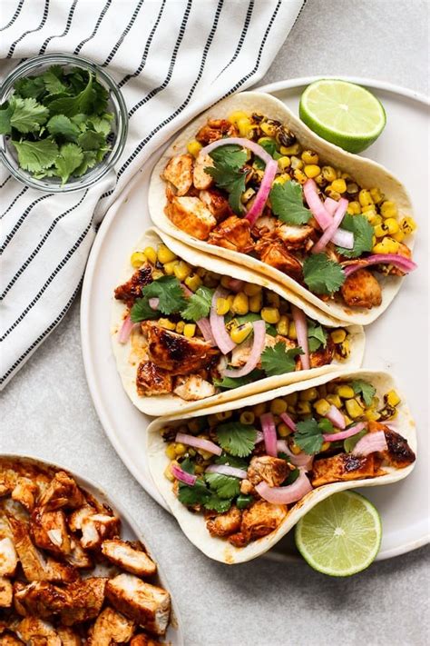 21 Easy BBQ Chicken Tacos - Sparkling Boy Ideas