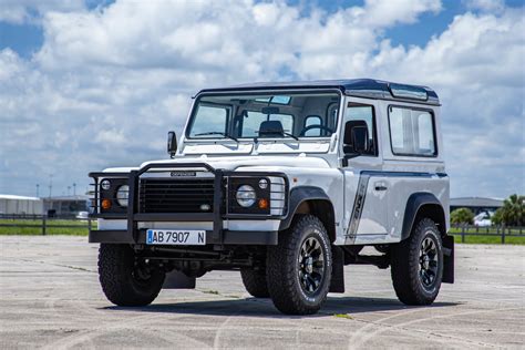 1994 Land Rover DEFENDER 90 | Pedigree Motorcars