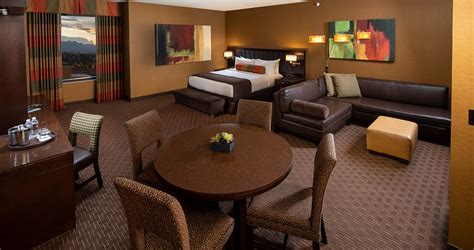 Rush Tower - East End Suite | Golden Nugget Las Vegas