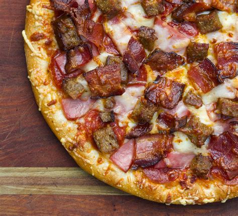 Smoky's Loves Bacon Pizza Topping! | Smoky Mountain Pizzeria Grill