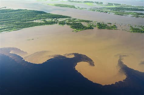 Ariau Amazon Towers Hotel: Amazon River meets Rio Negro river near Manaus