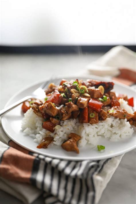 Kung Pao Chicken (Family Favorite!) - Lauren's Latest