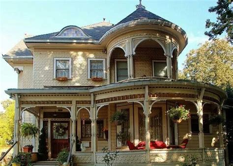 Late 1800's Victorian home in California | Victorian homes, Victorian ...