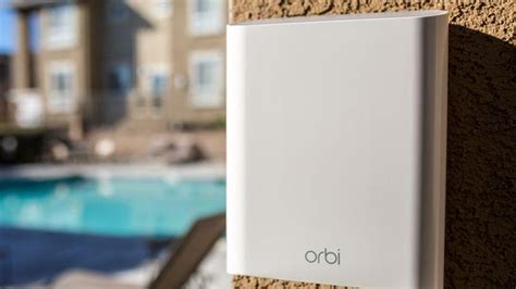 Netgear Orbi outdoor range extender breaks down Wi-Fi walls - CNET