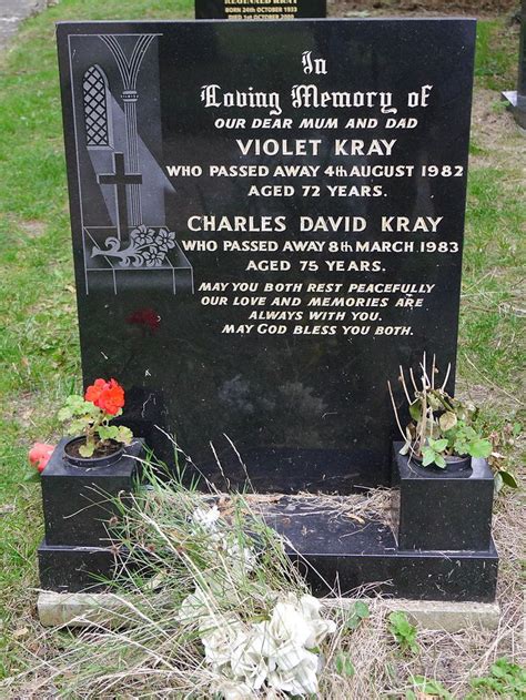 kray graves | Famous graves, The krays, Mafia families