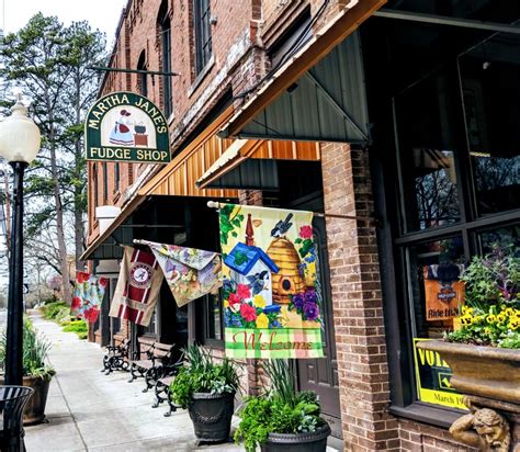 What To See When You Visit Historic Cave Spring, Georgia