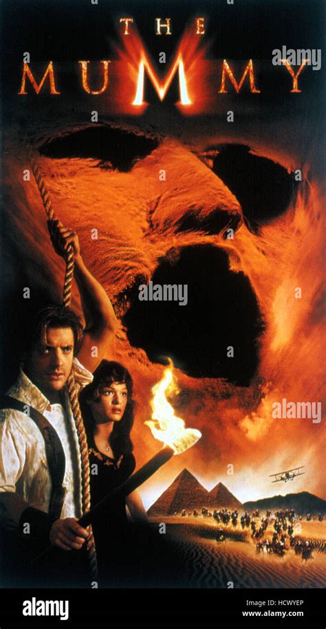 THE MUMMY, poster art, Rachel Weisz, Brendan Fraser, 1999 Stock Photo - Alamy