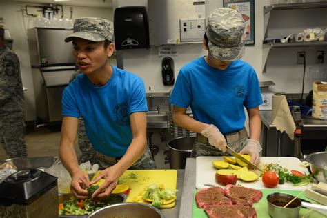 Second quarter Warrior Chef competition recognizes culinary proficiency ...