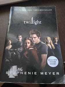 Twilight Saga : Twilight by Stephenie Meyer (Paperback): 9780316065450 ...