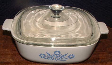 1960's Corning Blue Cornflower 1 Quart Square Casserole With Glass Lid P-1-B - Corning Ware, Corelle