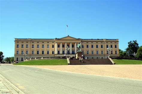 The Royal Palace in Oslo stock image. Image of norway - 15003043