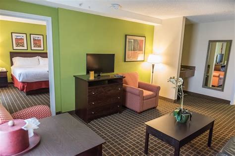 Holiday Inn Hazlet $94 ($̶1̶2̶4̶) - UPDATED 2018 Prices & Hotel Reviews ...