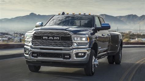 2023 RAM 3500 Dually Review: MPG, Price - New Best Trucks [2024-2025]