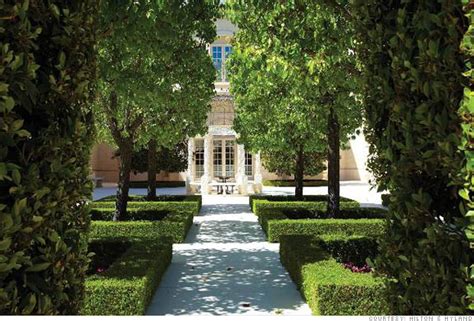 Inside the Spelling Manor - The grounds (5) - CNNMoney