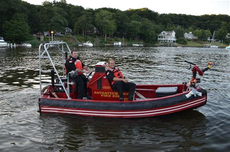 Category: Fire/Rescue Boats - Saugatuck Township Fire District