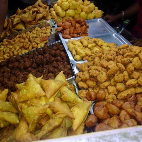 Tingle your taste buds with these street foods at Madurai ...