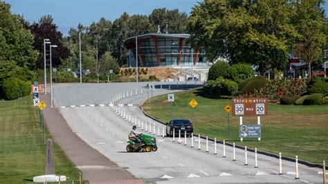 Point Roberts Border Crossing Hours