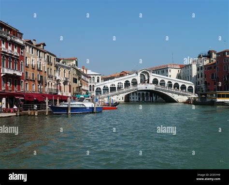 Grand Canal at rialto bridge Stock Photo - Alamy