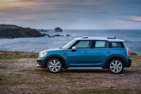 What Is the Difference Between Mini Cooper Countryman & Clubman?