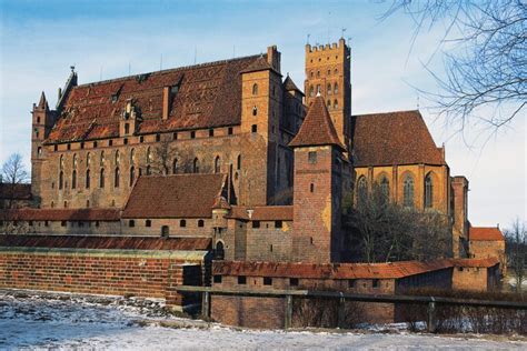 History of Malbork Castle: From the Teutonic Knights to the Second ...