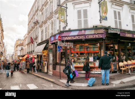 Winter street in Paris Stock Photo - Alamy