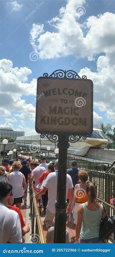 People in Line at Disney World, Magic Kingdom Orlando Editorial Photo - Image of line, banner ...