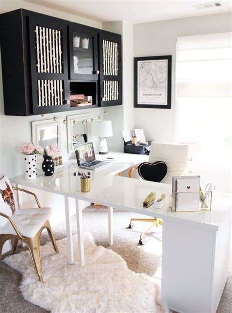 32 Nice Small Home Office Design Ideas - PIMPHOMEE