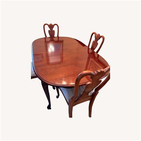 Havertys Cherry Dining Room Set with 4 Chairs - AptDeco