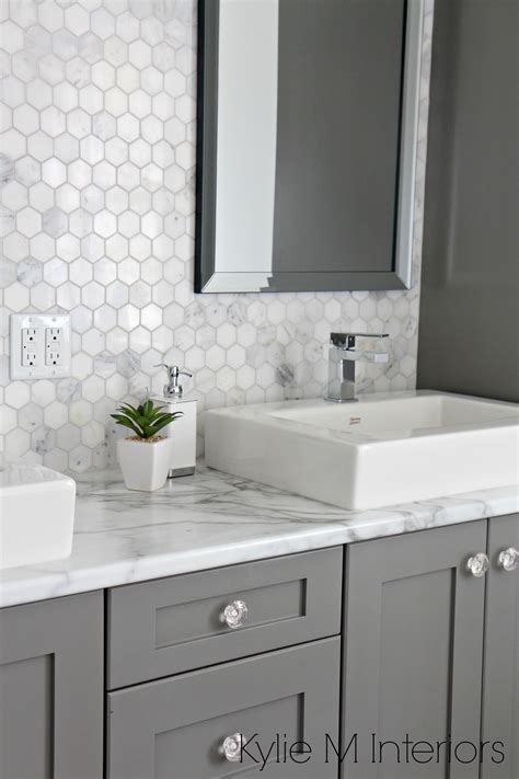 white hex floor tile grey wall tile | Gray and white bathroom, Bathroom countertops, Bathrooms ...