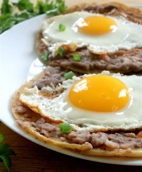 Huevos Rancheros - An Authentic Mexican Breakfast Recipe