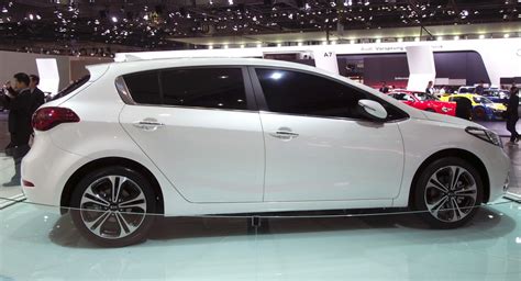 kia-forte-k3-euro-hatchback-4 - Paul Tan's Automotive News