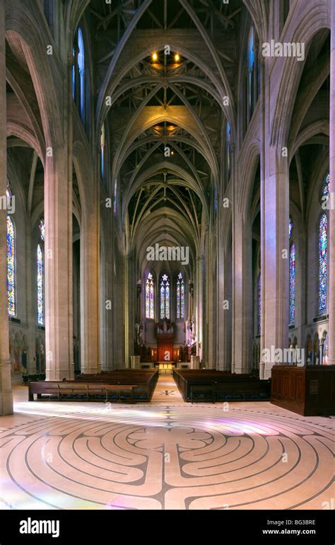 Grace cathedral san francisco interior hi-res stock photography and images - Alamy