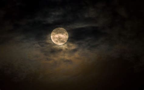 In Photos: The Harvest Moon Lunar Eclipse of 2016 | Space