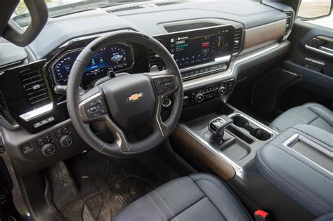 2022 Chevy Silverado Single Cab Interior