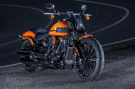 2023 Harley-Davidson Breakout Review | MCNews