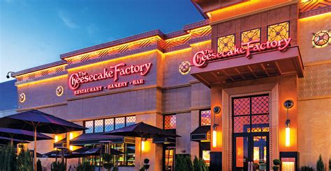 Cheesecake Factory launches limited reservations, taps Yelp platform | Nation's Restaurant News