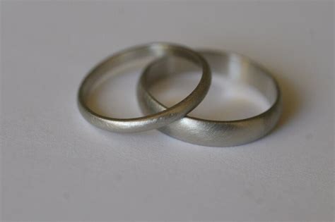 Half Round Wedding Band Set 2 Rings - Etsy