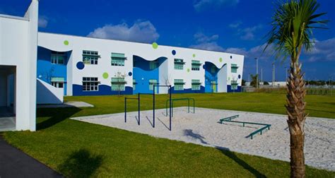 Holmes Elementary School | Skanska - Global corporate website