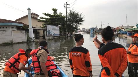 Parahnya Banjir Rob Semarang, Begini Kronologi Jebolnya Tanggul ...