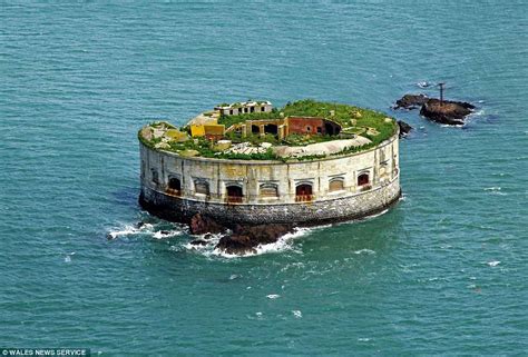 Historic Stack Rock Fort island is being sold for £400,000 | Daily Mail ...