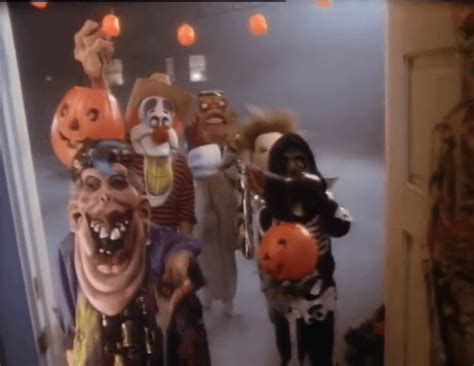 Zeebo the Clown ("Are You Afraid of the Dark?") Cameo in "Eerie, Indiana" : r/RetroNickelodeon