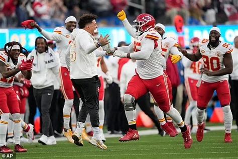 Joy overflow as Patrick Mahomes and Travis Kelce led the celebrations ...