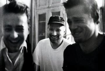 12 Rare Photos Of Actors Laughing Between Scenes