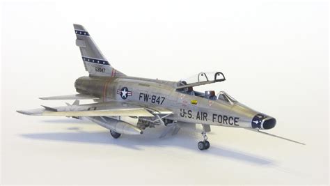 F-100F Super Sabre in NMF, Italeri 1/72 | iModeler