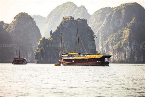 Ha Long Bay, Vietnam 1389334 Stock Photo at Vecteezy