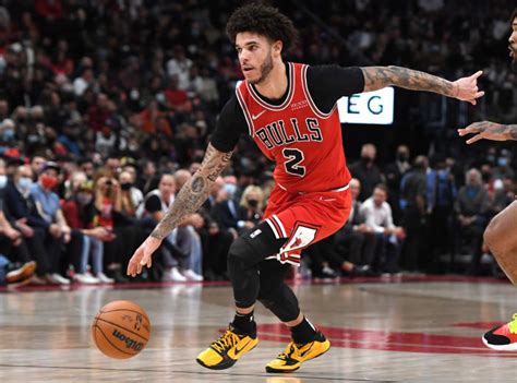 BREAKING: Chicago Bulls Lonzo Ball To Undergo Knee Surgery Ahead Of Training Camp - Fastbreak on ...