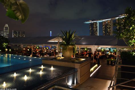 Lantern - rooftop bar at Fullerton Bay Hotel - Singapore - Asia Bars ...